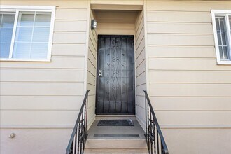 2033 High St in Oakland, CA - Building Photo - Building Photo