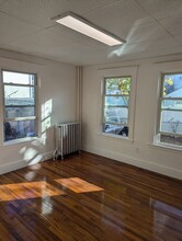 543 Revere St, Unit #1R in Revere, MA - Foto de edificio - Building Photo