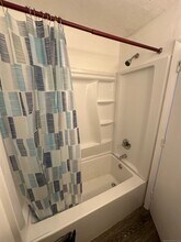 26 Crandall Hill Rd in Montville, CT - Building Photo - Building Photo