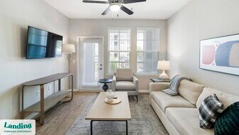 2300 Tapestry Park Dr in Land O Lakes, FL - Building Photo