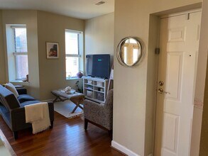 627 Clara Ave in St. Louis, MO - Building Photo - Building Photo