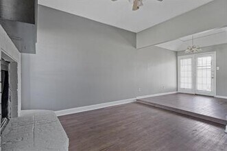 804 Custer St in Arlington, TX - Building Photo - Building Photo