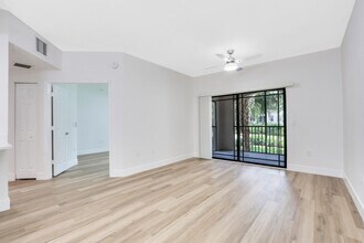 3023 Alcazar Pl in Palm Beach Gardens, FL - Building Photo - Building Photo