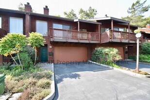 1033 Susan Way in Novato, CA - Building Photo