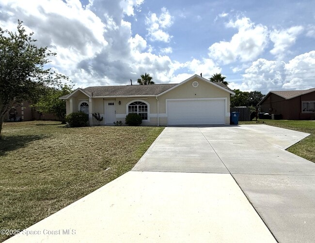 property at 1116 Glancy Ave NW
