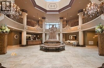 5055 Riverside Dr E in Windsor, ON - Building Photo - Building Photo