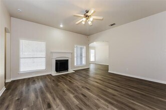 1506 Sabine Dr in Midlothian, TX - Building Photo - Building Photo