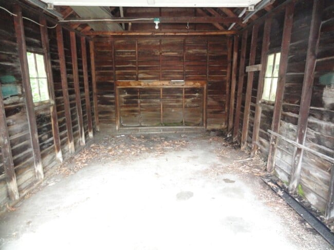 1209 S W Ave in Jackson, MI - Building Photo - Building Photo