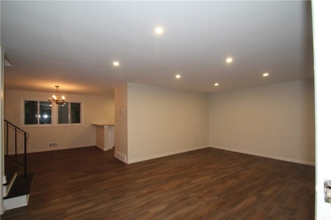34 Bright Oaks Dr, Unit B in Rochester, NY - Building Photo - Building Photo
