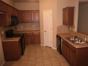 4516 SE 77th St in Oklahoma City, OK - Building Photo - Building Photo