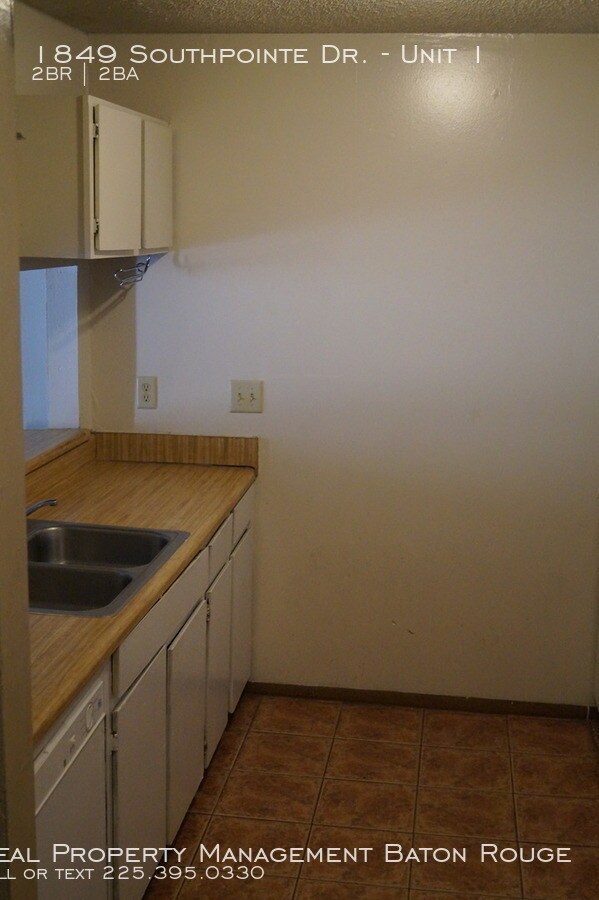 1849 Southpointe Dr-Unit -Unit 1 in Baton Rouge, LA - Foto de edificio - Building Photo