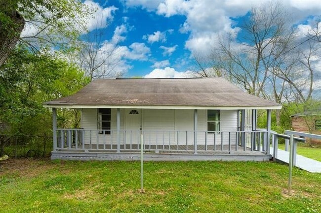 property at 3230 Arlington Ave