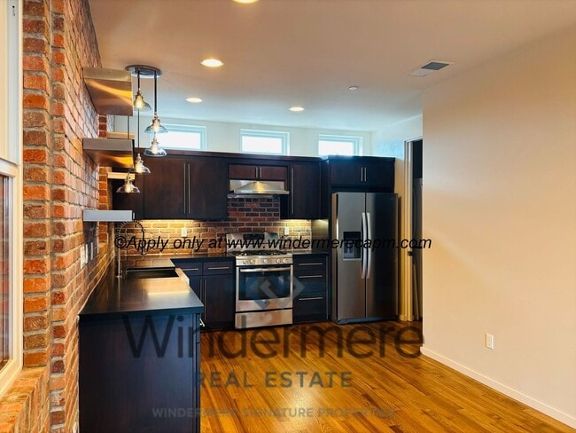 property at 2028 20th St
