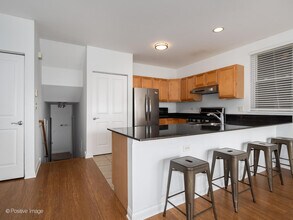 3502 W Diversey Ave in Chicago, IL - Building Photo - Building Photo