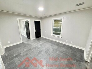 1811 Castalia St in Memphis, TN - Building Photo - Building Photo