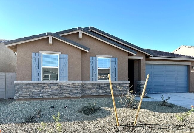 8725 West Odeum Ln in Tolleson, AZ - Foto de edificio - Building Photo