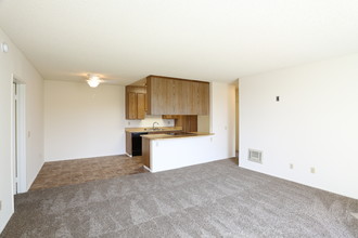 Woodside Apartments in Lakeside, CA - Foto de edificio - Interior Photo