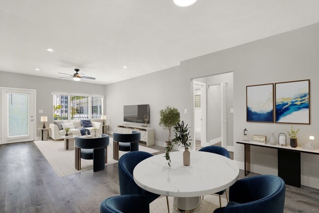 Crestview Apartments in Bay Harbor Islands, FL - Foto de edificio - Building Photo