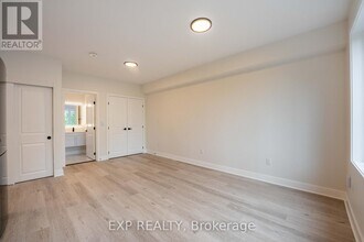 360-360 Lacasse Ave in Ottawa, ON - Building Photo - Building Photo