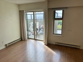 850-850 Rupert Terrace in Victoria, BC - Building Photo - Building Photo