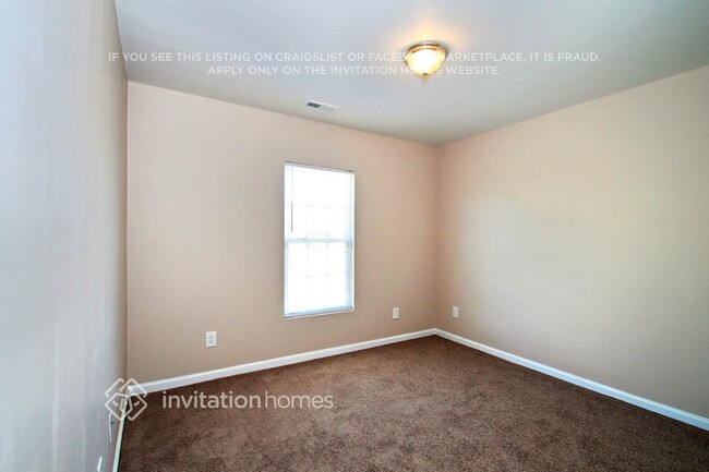 1021 Statler Dr in Durham, NC - Foto de edificio - Building Photo