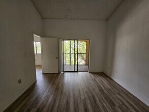 2445 SW 18th Terrace in Fort Lauderdale, FL - Building Photo - Building Photo