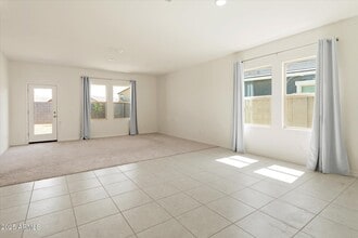 18461 N Los Gabrieles Way in Maricopa, AZ - Building Photo - Building Photo