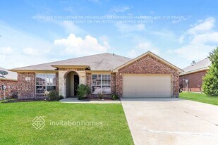 904 Peach Ln in Burleson, TX - Building Photo