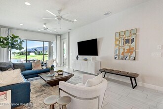 2680 Avalonia Dr in Melbourne, FL - Foto de edificio - Building Photo