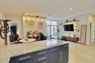 1100 Adams St in Hoboken, NJ - Building Photo - Building Photo