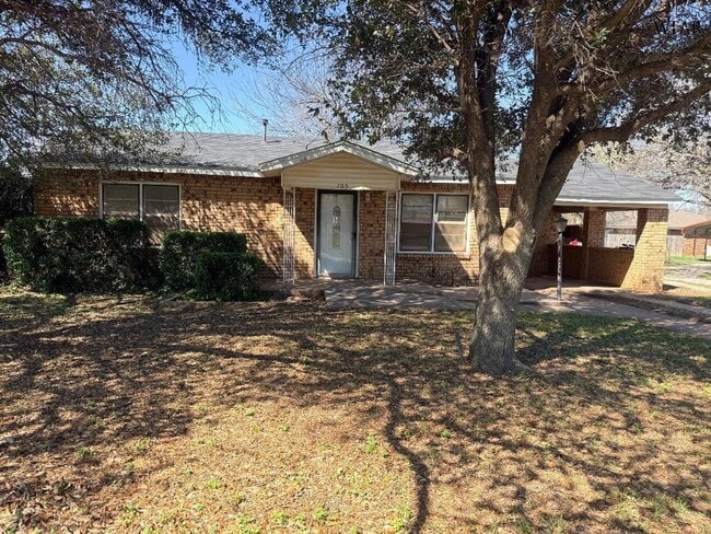 property at 105 S Mulberry St