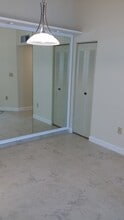 4760 NW 102nd Ave, Unit 208 in Doral, FL - Building Photo - Building Photo