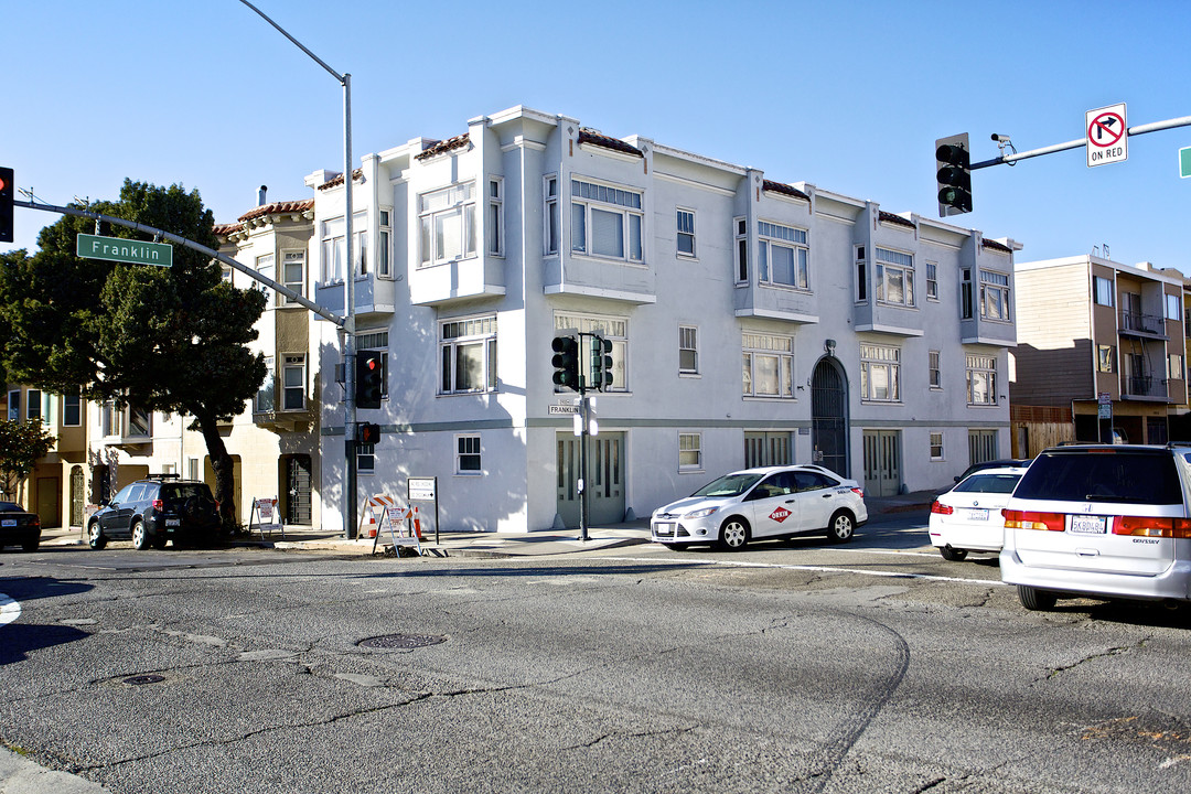 1506 Lombard St in San Francisco, CA - Building Photo