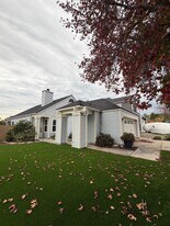 1845 Blackhawk Ave in Oceanside, CA - Building Photo