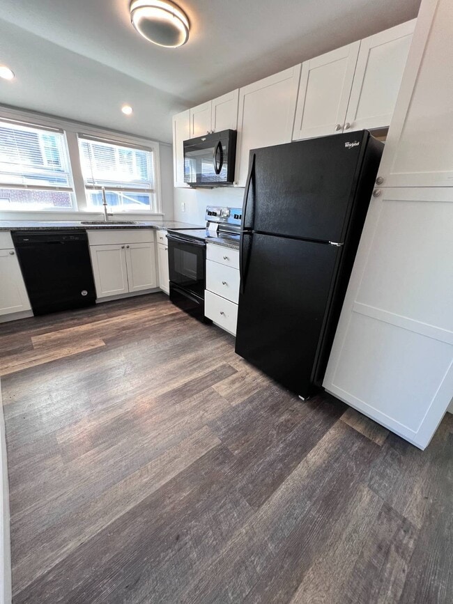 property at 2 N Ferry St