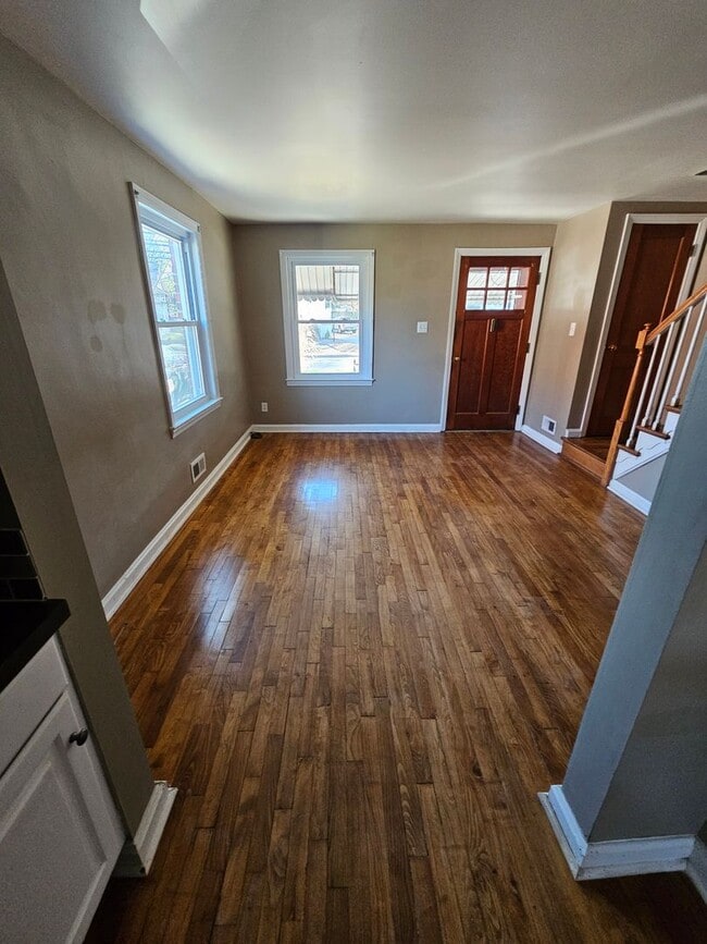 4810 Kenwood Ave in Baltimore, MD - Building Photo - Building Photo