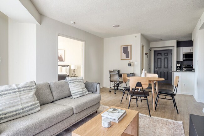 4650 Washington Blvd