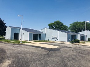 Parkview Dwellings in Paxton, IL - Foto de edificio - Building Photo