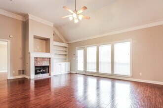 2746 Lizzie Cove in Southaven, MS - Foto de edificio - Building Photo