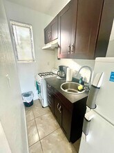 338 Van Buren St in Hollywood, FL - Foto de edificio - Building Photo