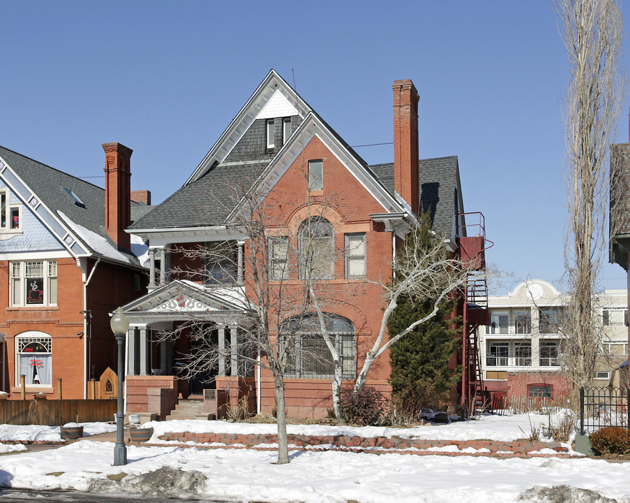 931 E 17th Ave in Denver, CO - Foto de edificio