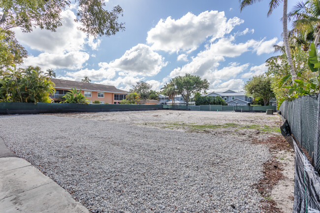 266 3rd Ave S in Naples, FL - Building Photo - Building Photo