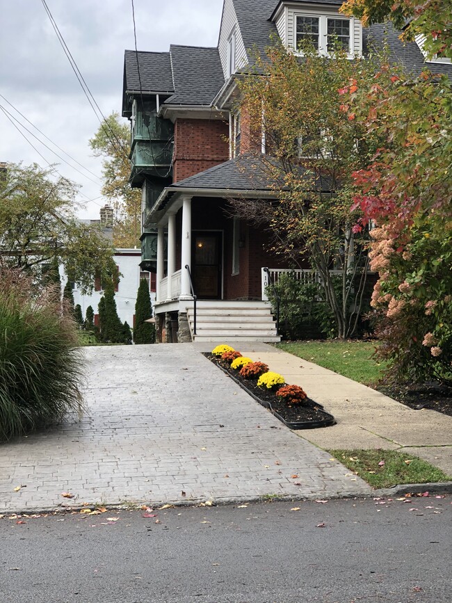 105 E Gowen Ave, Unit #3 in Philadelphia, PA - Building Photo - Building Photo