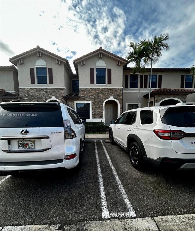 property at 3320 W 92nd Pl