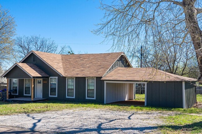 4200 Valview Dr in Waco, TX - Building Photo - Building Photo
