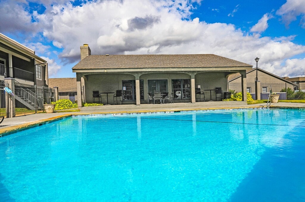 The Oasis Apartments in Bossier City, LA