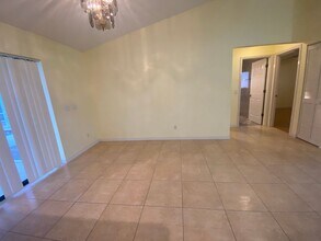 21180 Burkhart Dr in Port Charlotte, FL - Building Photo - Building Photo