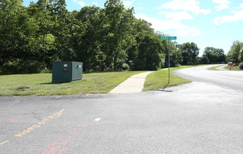 Nott’s Landing West in Schenectady, NY - Foto de edificio - Building Photo