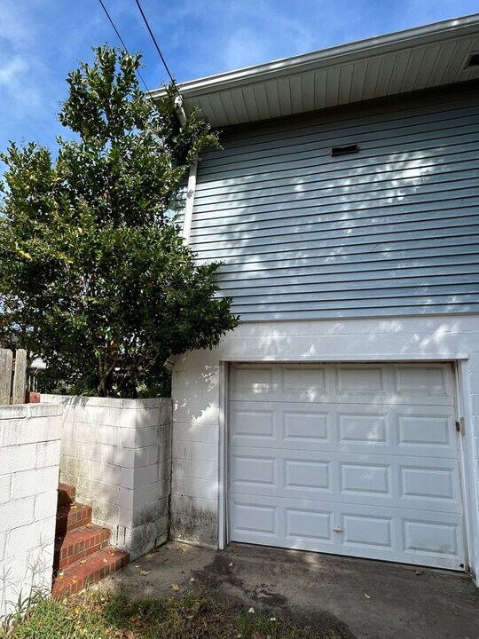 222 56th St in Virginia Beach, VA - Building Photo