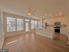 21354 Shady Wood Terrace in Broadlands, VA - Building Photo - Building Photo